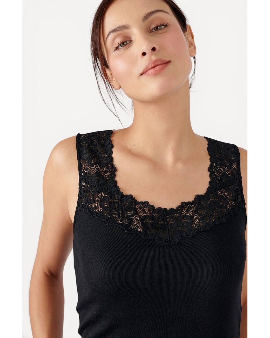 DAMART Black Sleeveless Thermolactyl T-Shirt Lace Trim Regular Length Jersey