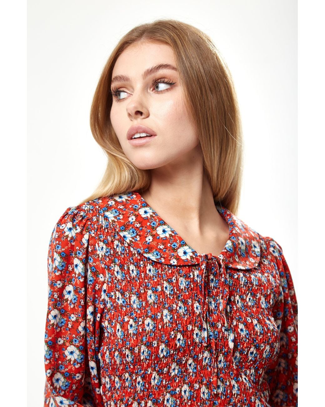 Liquorish Red Floral Print Smock Mini Dress With Peter Pan Collar