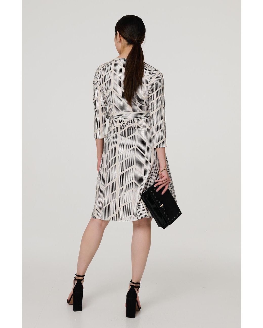 Izabel London Gray Printed 3/4 Sleeve Knee Length Wrap Dress