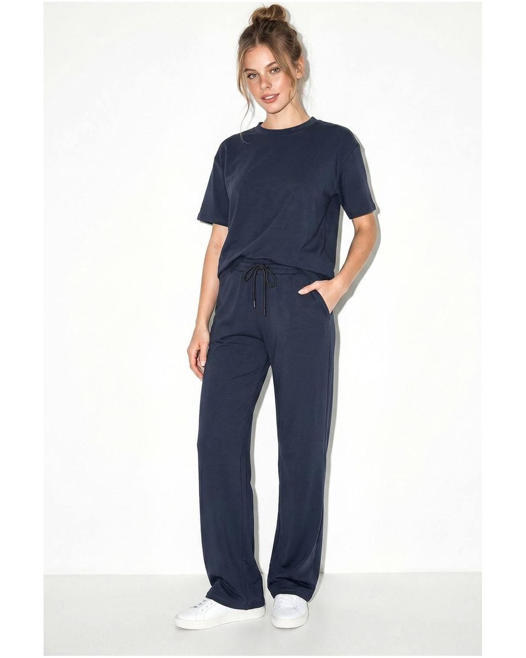 Bianco Lucci Blue Crew Neck T-Shirt & Pants Two-Piece Set