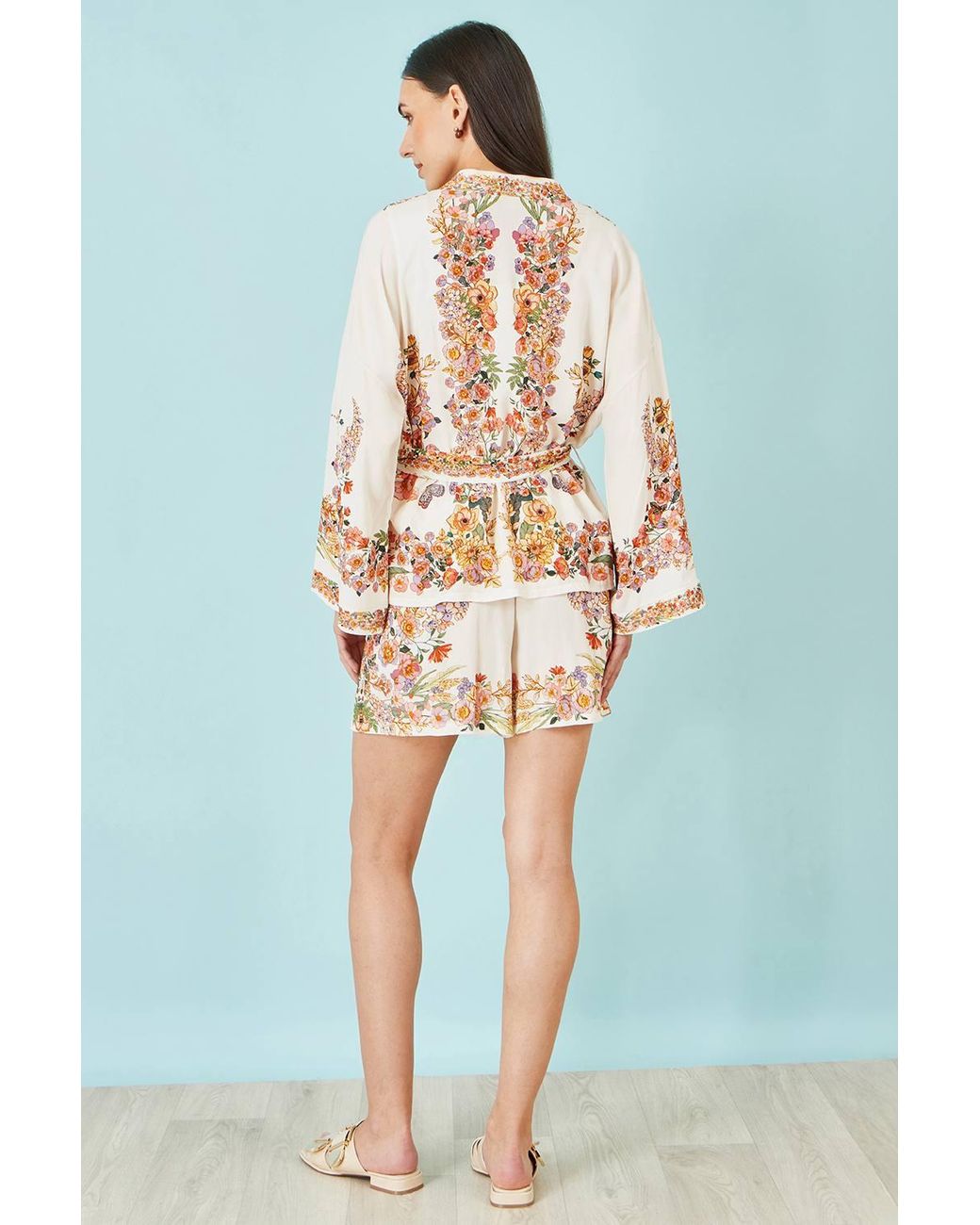Yumi' Blue Viscose Floral Border Kimono With Tie Belt