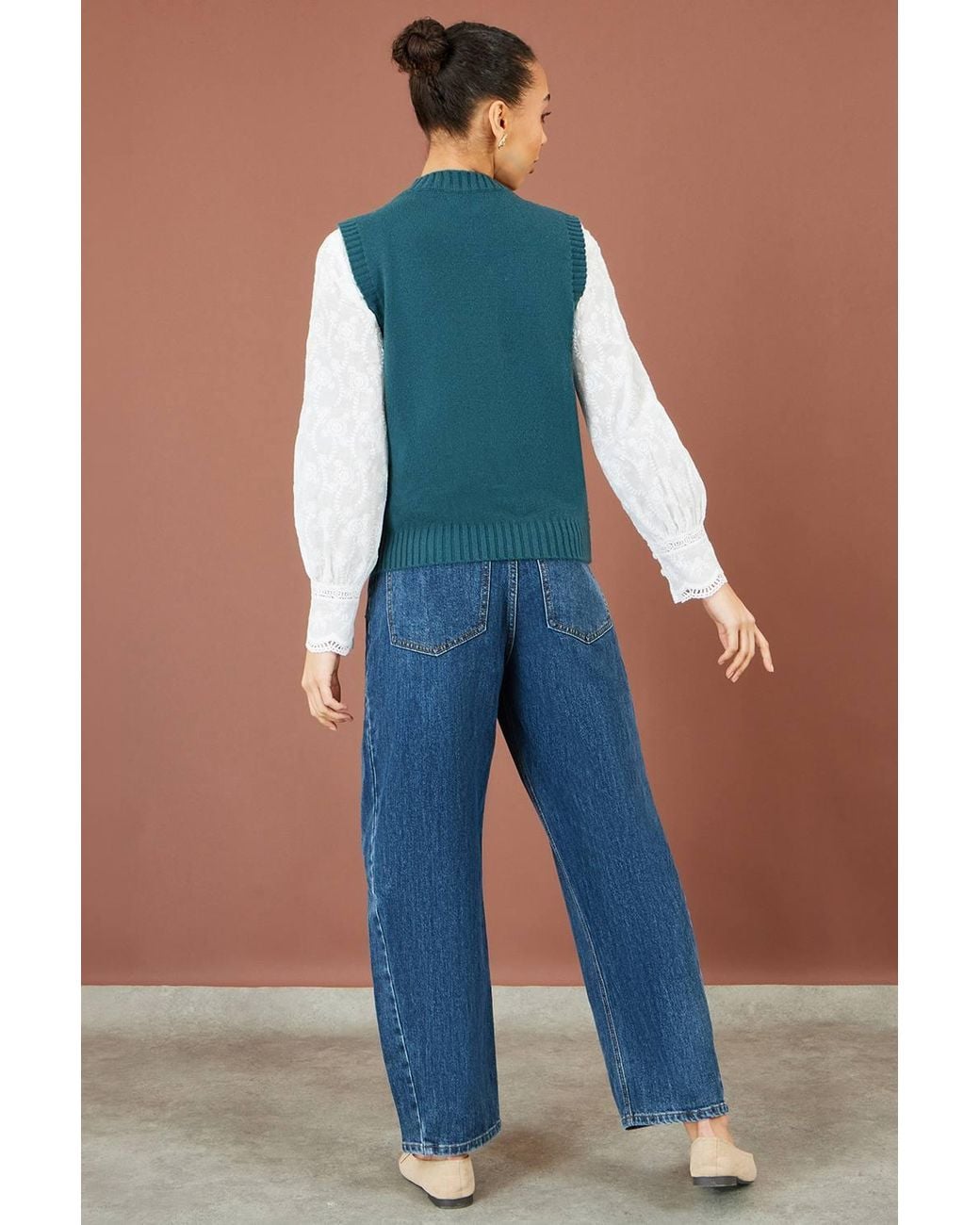 Yumi' Blue Flower Appliqué Knit Tank