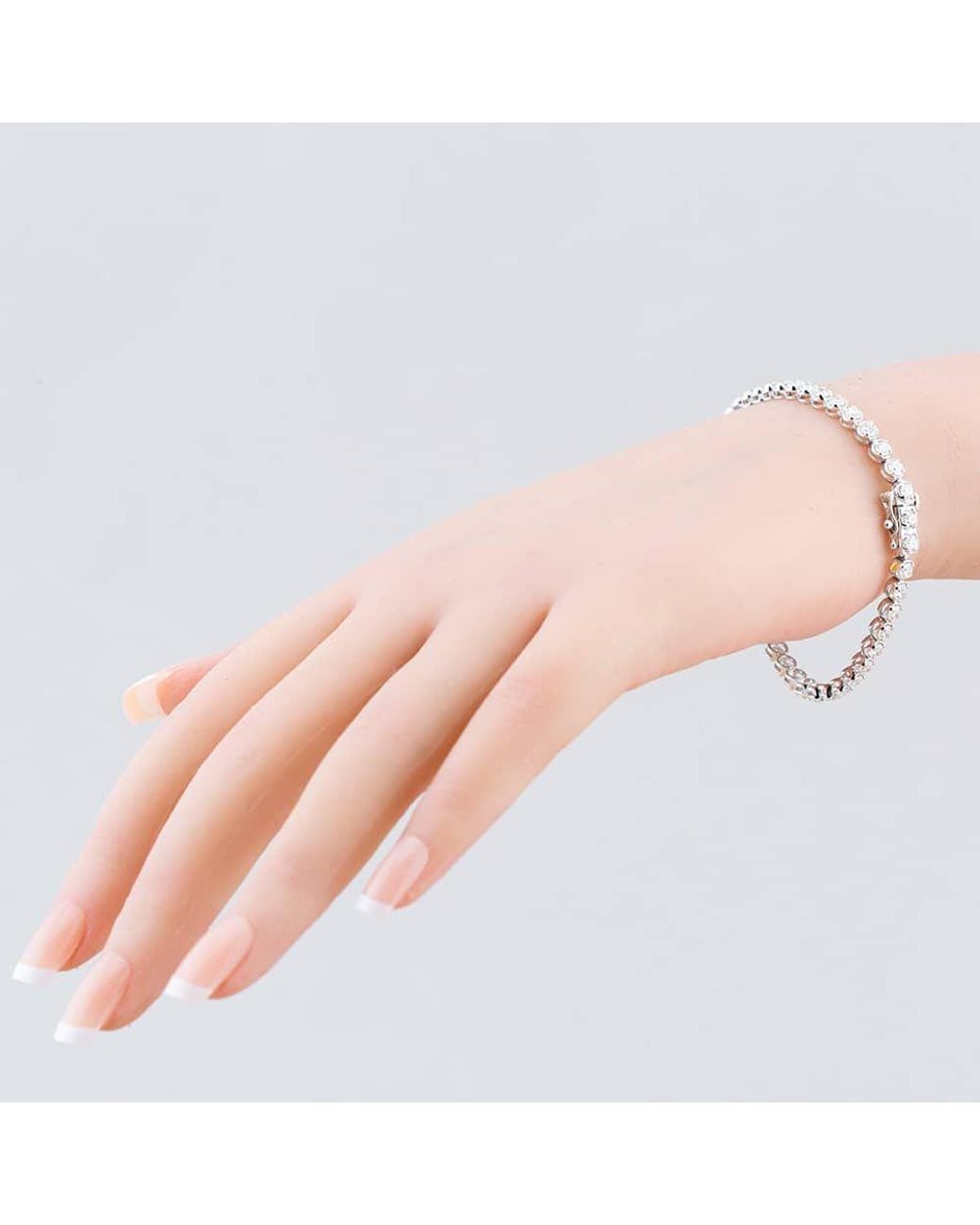 T.H.Baker Metallic 9Ct 5.00Ct Certificated Lab Grown Diamond Tennis Bracelet Lgb15917-500 (Wg)