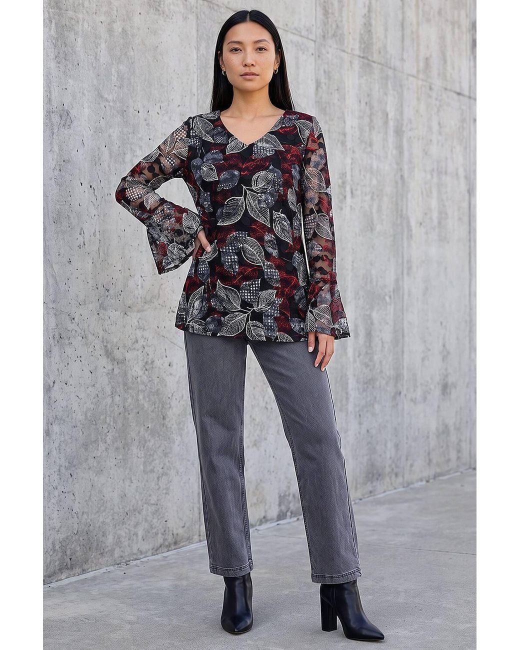 Roman Black Leaf Printed Lace V-Neck Top