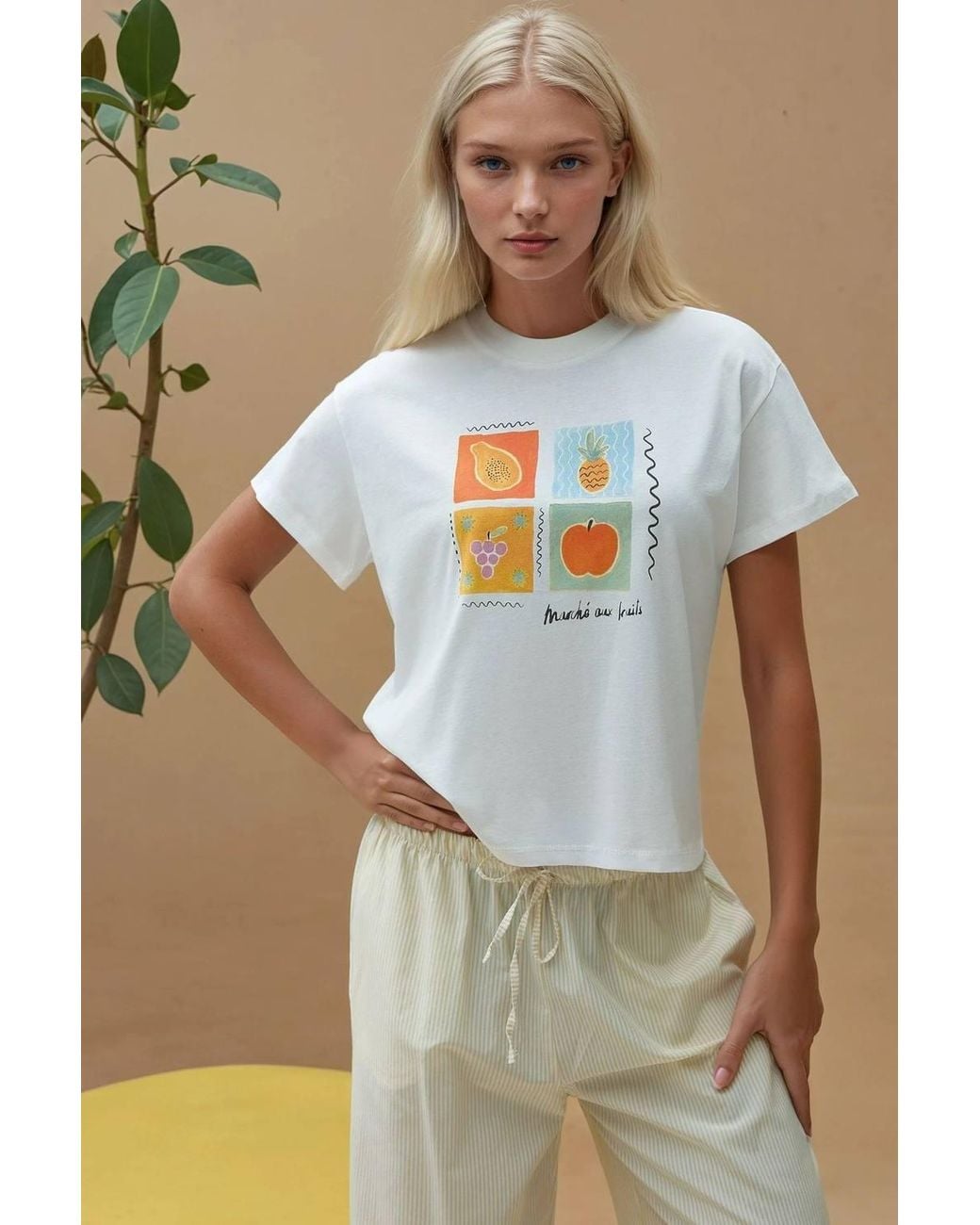 Hiccup White Printed Regular Fit Crew Neck 100% Cotton T-Shirt