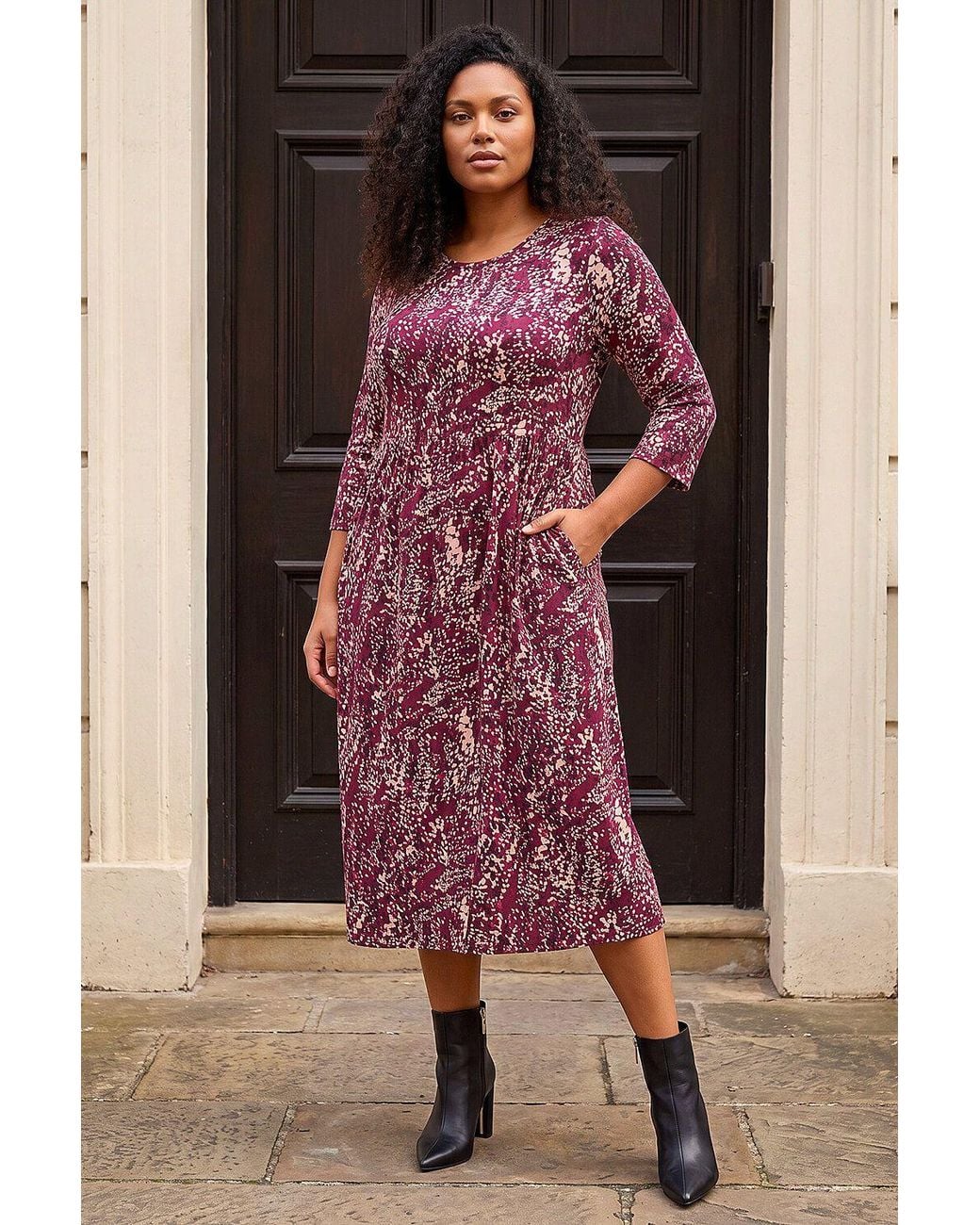 Roman Pink Curve Spot Print Stretch Midi Dress