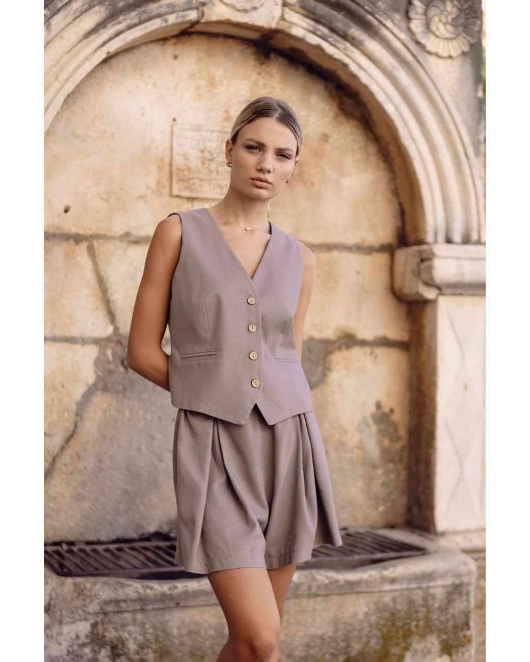 Love Lace Natural Belted High Waist Pleated Linen Shorts