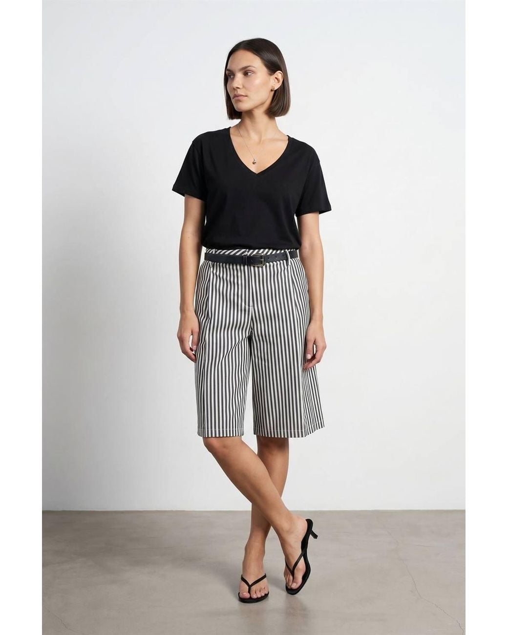 Dilvin Black Cotton Tencel V-Neck Short-Sleeve Blouse