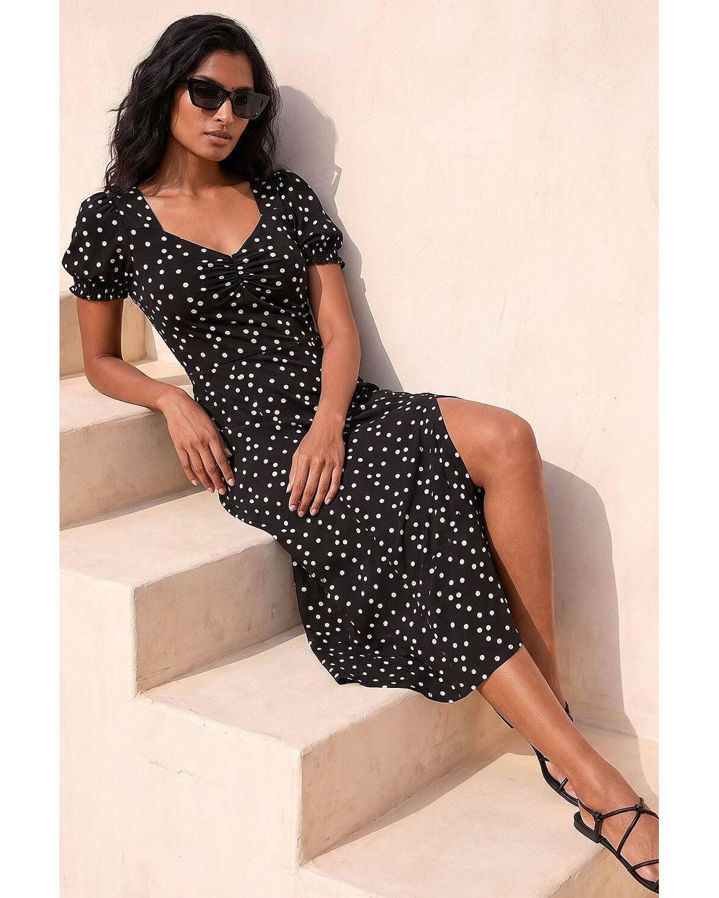 Roman Black Spotted Sweetheart Stretch Midi Dress