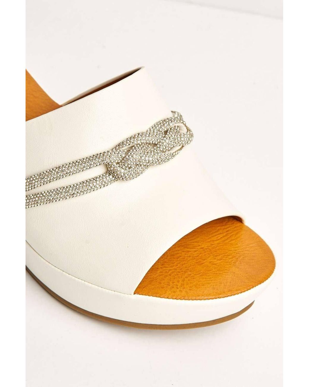 Miss Diva White Cove Diamante Bow Large Band Wedge