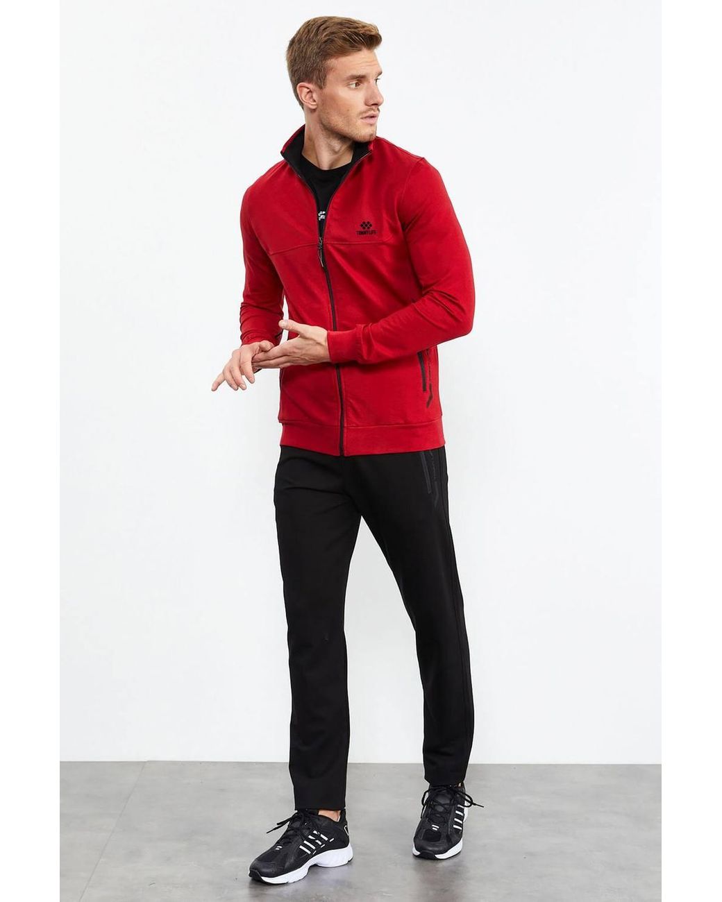 TOMMY LIFE Red Zip-Front Sweatshirt & Pants Set for men