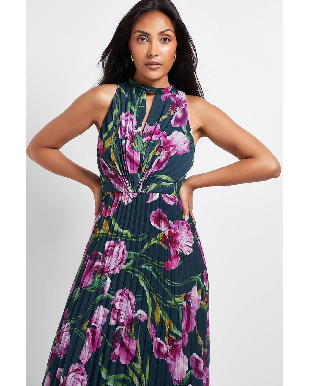 Wallis White Petite Floral Print Pleated Maxi Dress