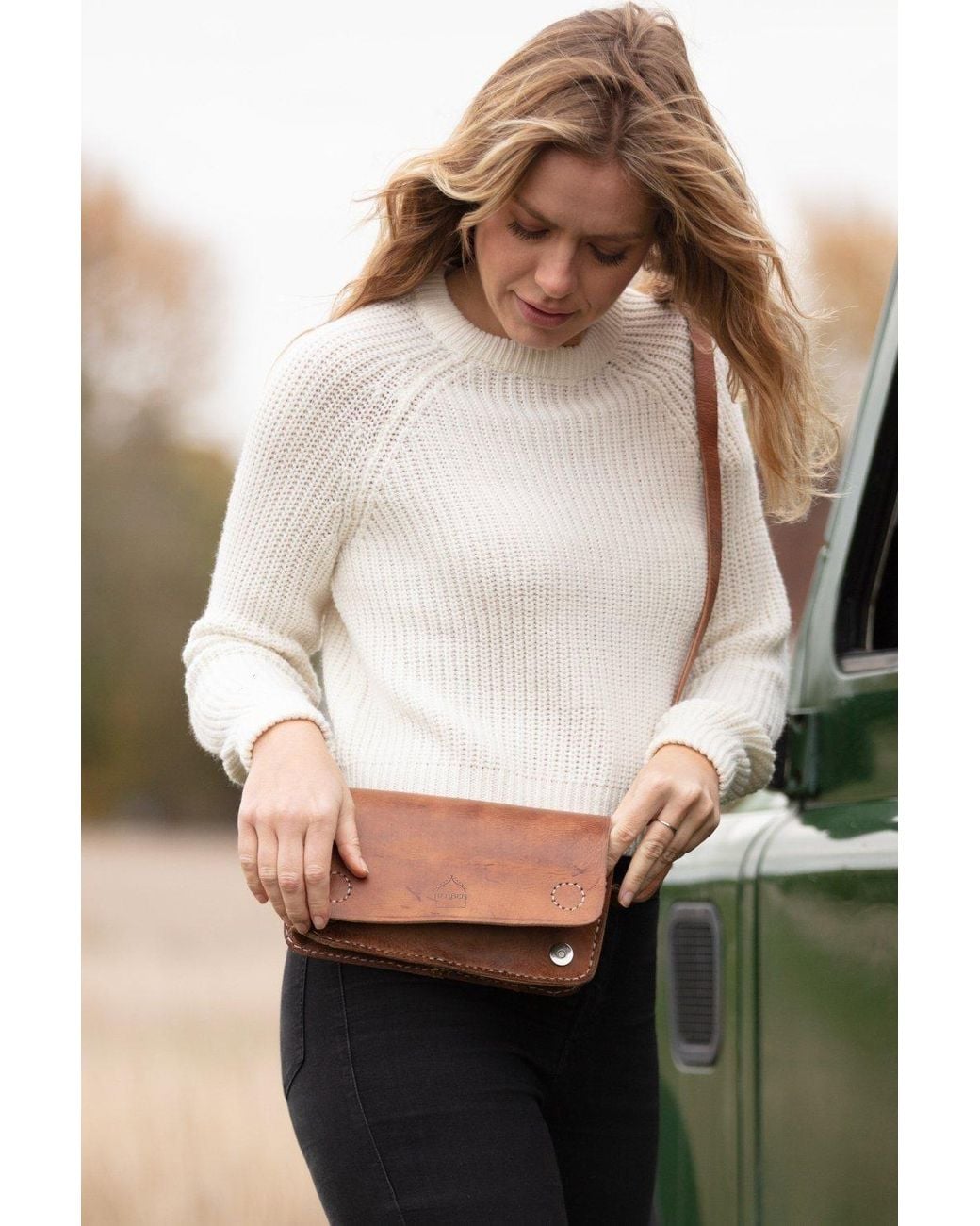 Berber Leather Brown 'The Kenitra' Leather Shoulder Bag