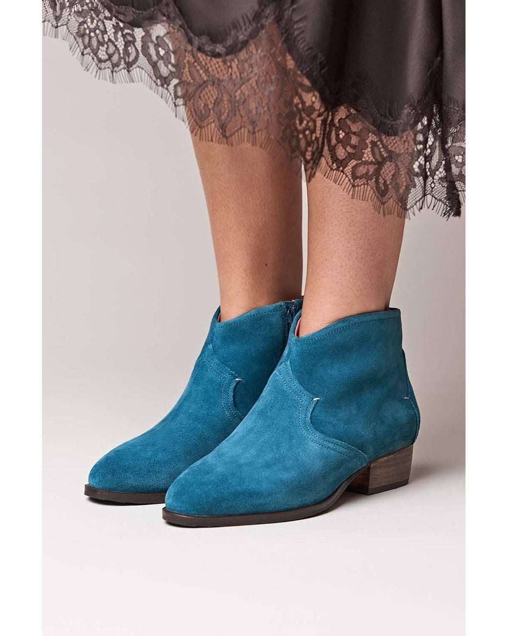 Moshulu Blue 'Yardang' Western-Style Heeled Ankle Boots