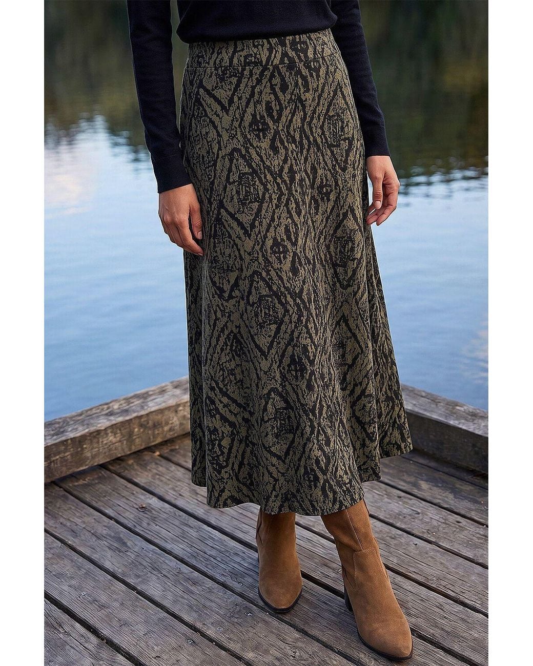 Roman Black Abstract Diamond Print Midi Skirt
