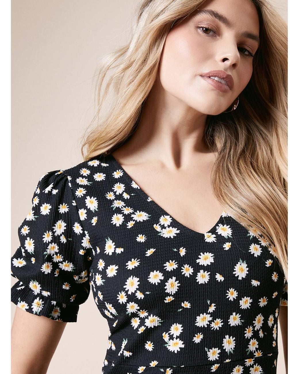 Dorothy Perkins Natural Daisy V Neck Short Sleeve Mini Jersey Dress