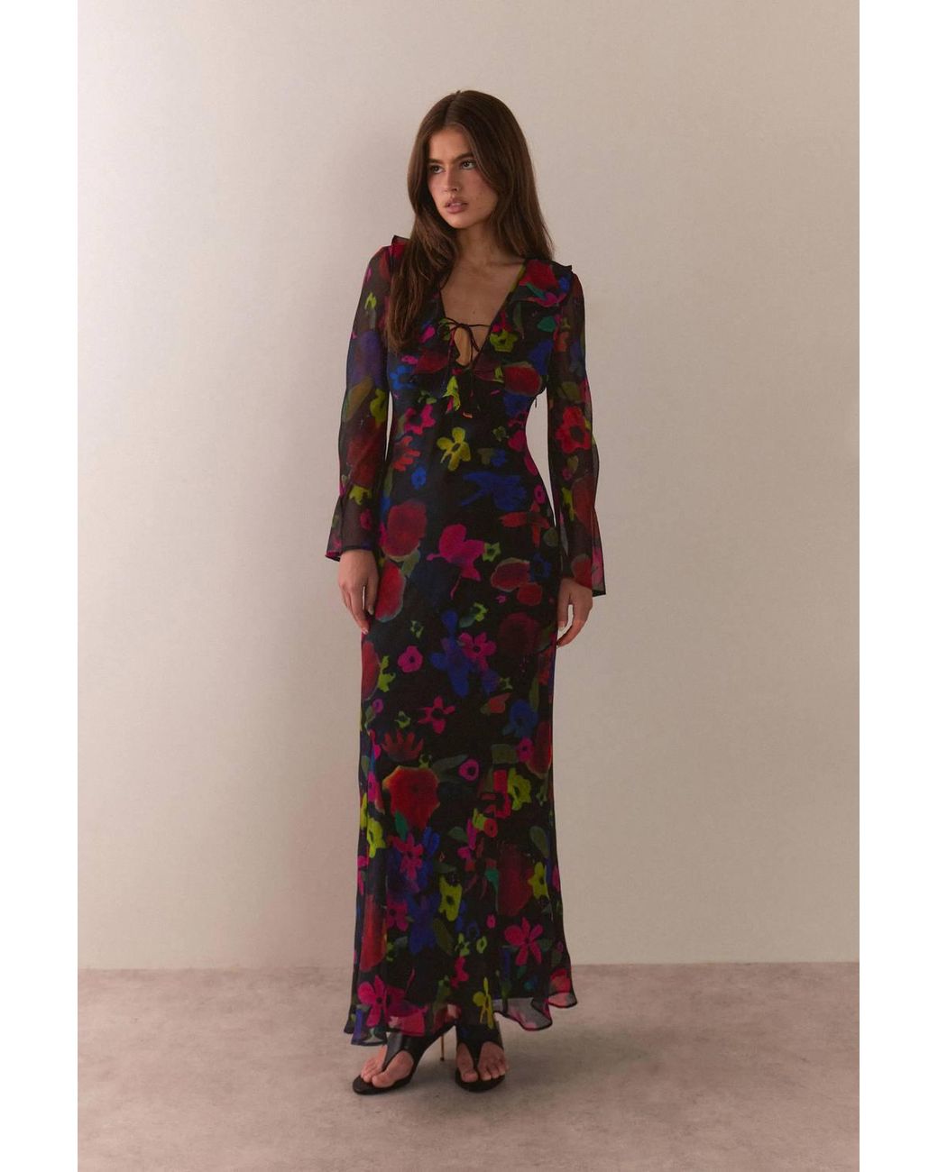Warehouse Brown Petite Premium Dispersed Floral Maxi Dress