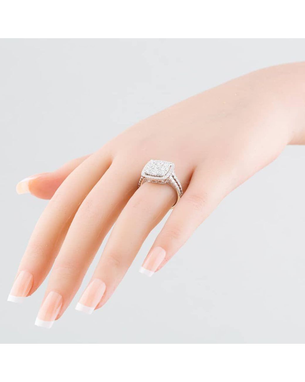 T.H.Baker Metallic 18Ct 1.73Ct Brilliant Cut Diamond Square Cluster Ring R27413Gw18Dd