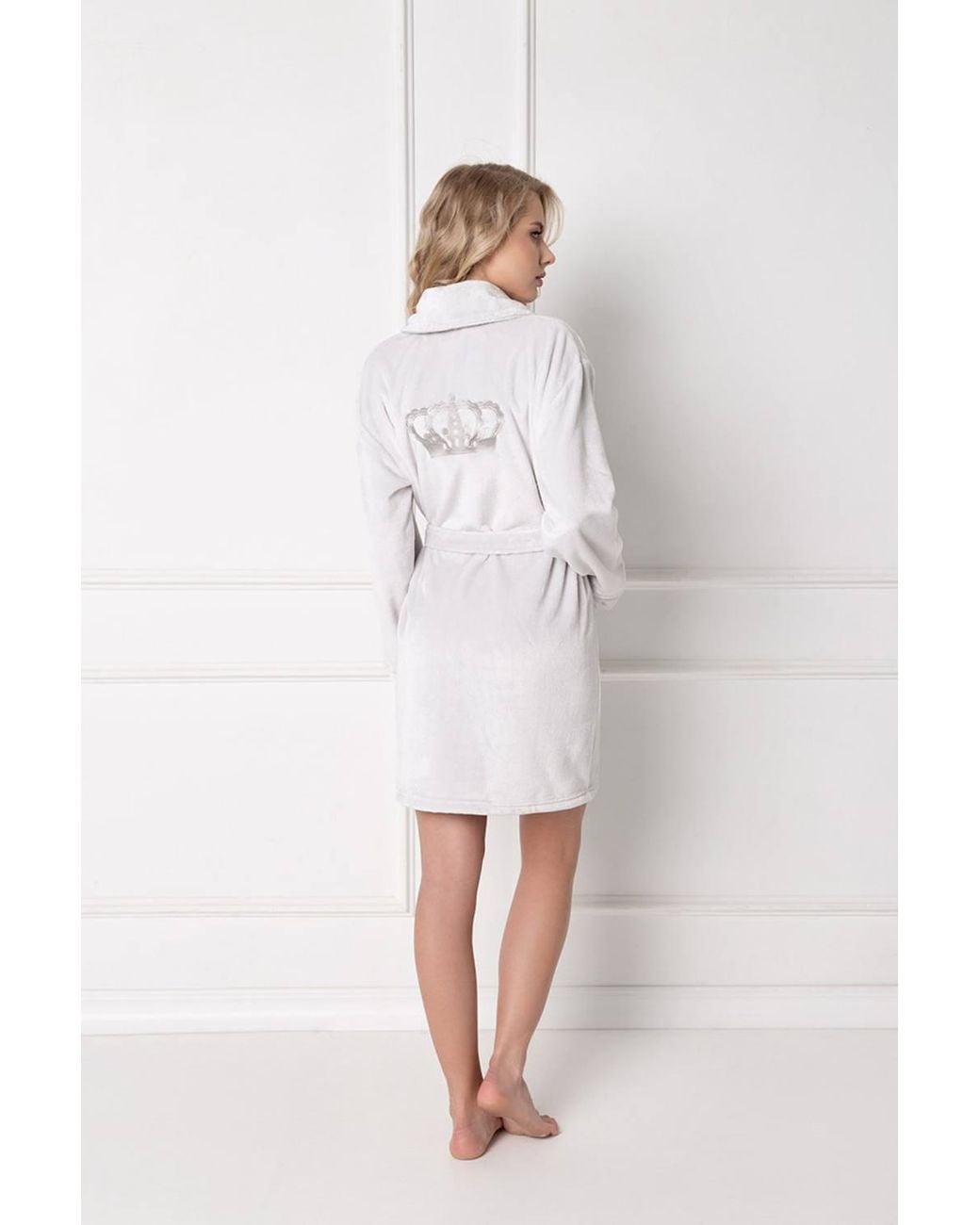 KDMD White Satin Trim Embroidered Crown Bathrobe