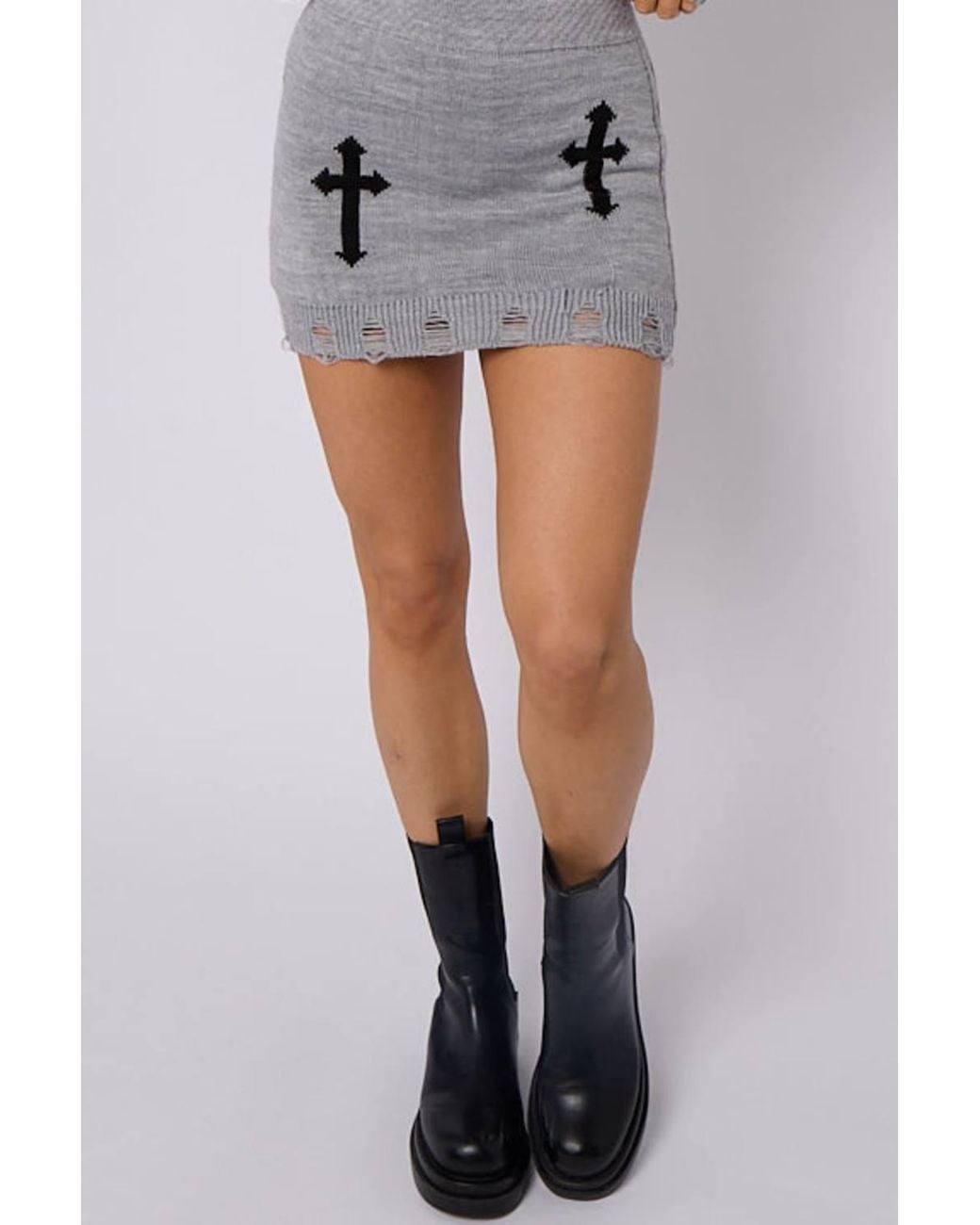 Stylewise Gray Crucifix Detail Knitted Crop Top