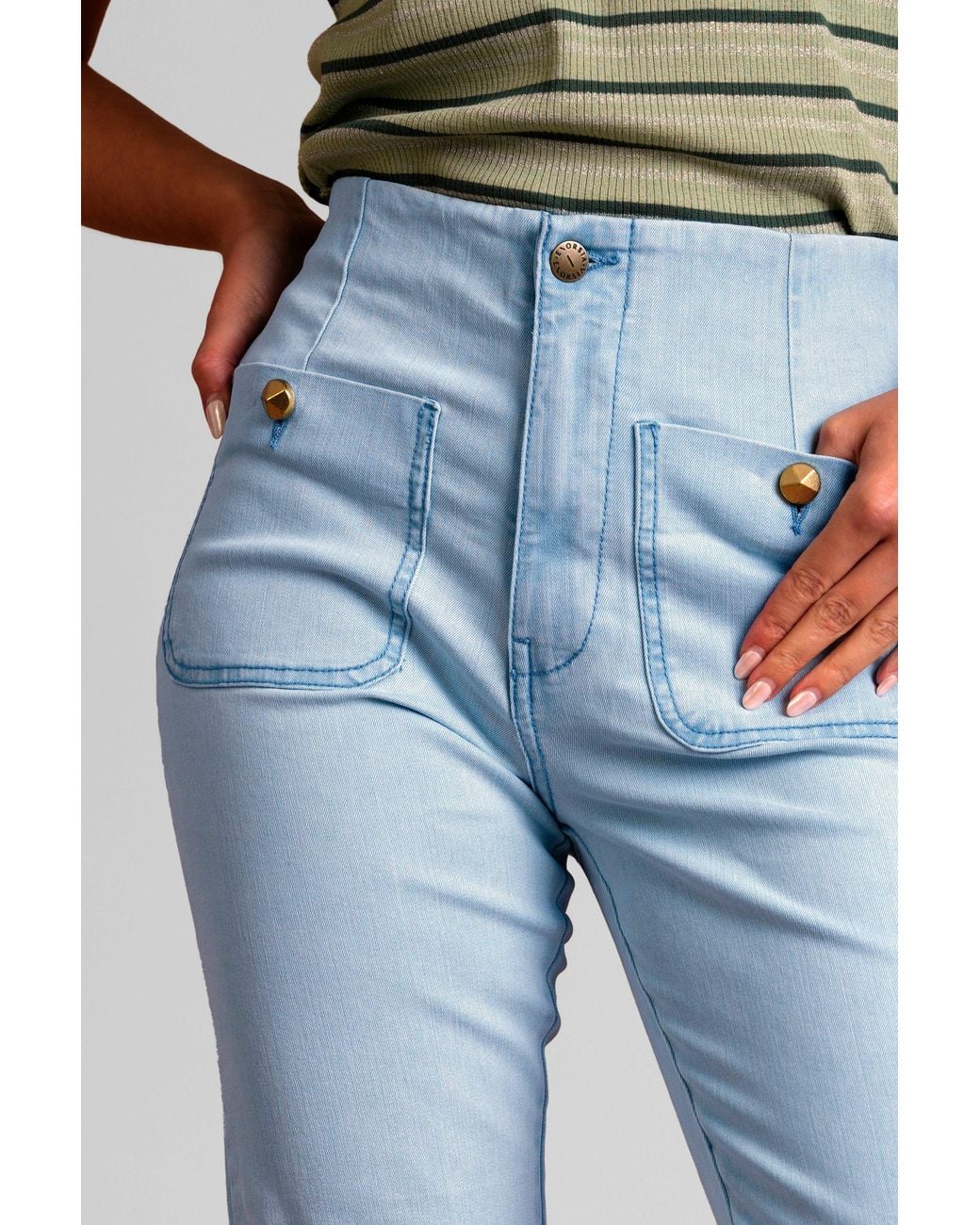 Enorsia Blue Light Cropped Flare Jeans
