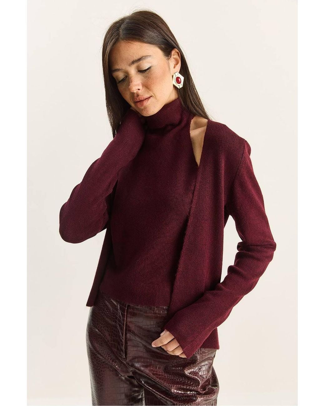 Bianco Lucci Red Half Turtleneck Cut Out Ribbed Blouse