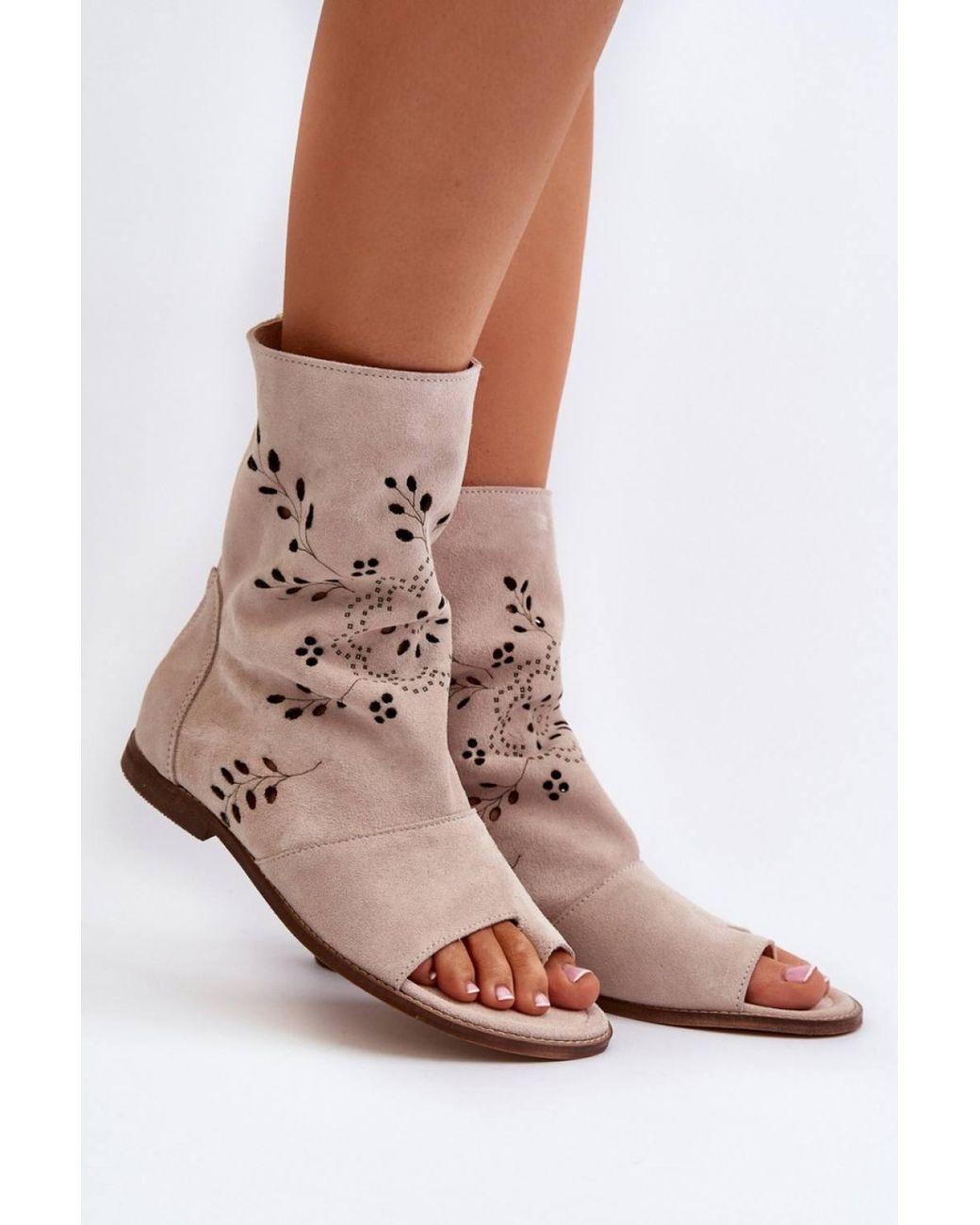 Love Lace Brown Everyday Suede Sandals With 1Cm Heel