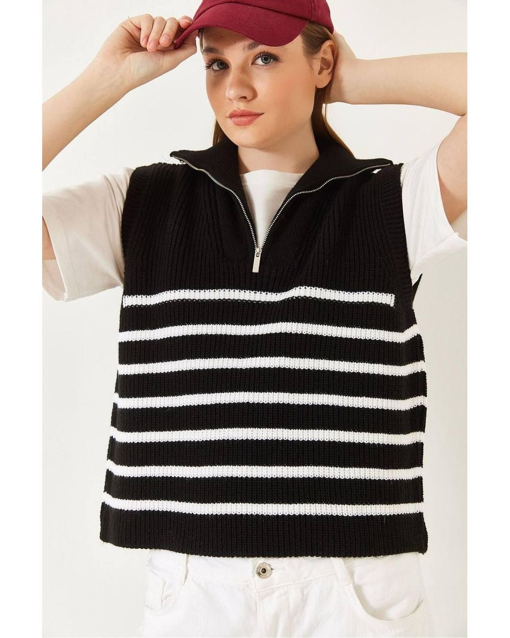 Bianco Lucci Black Striped Knitwear Sweater Vest With Zipper Collar