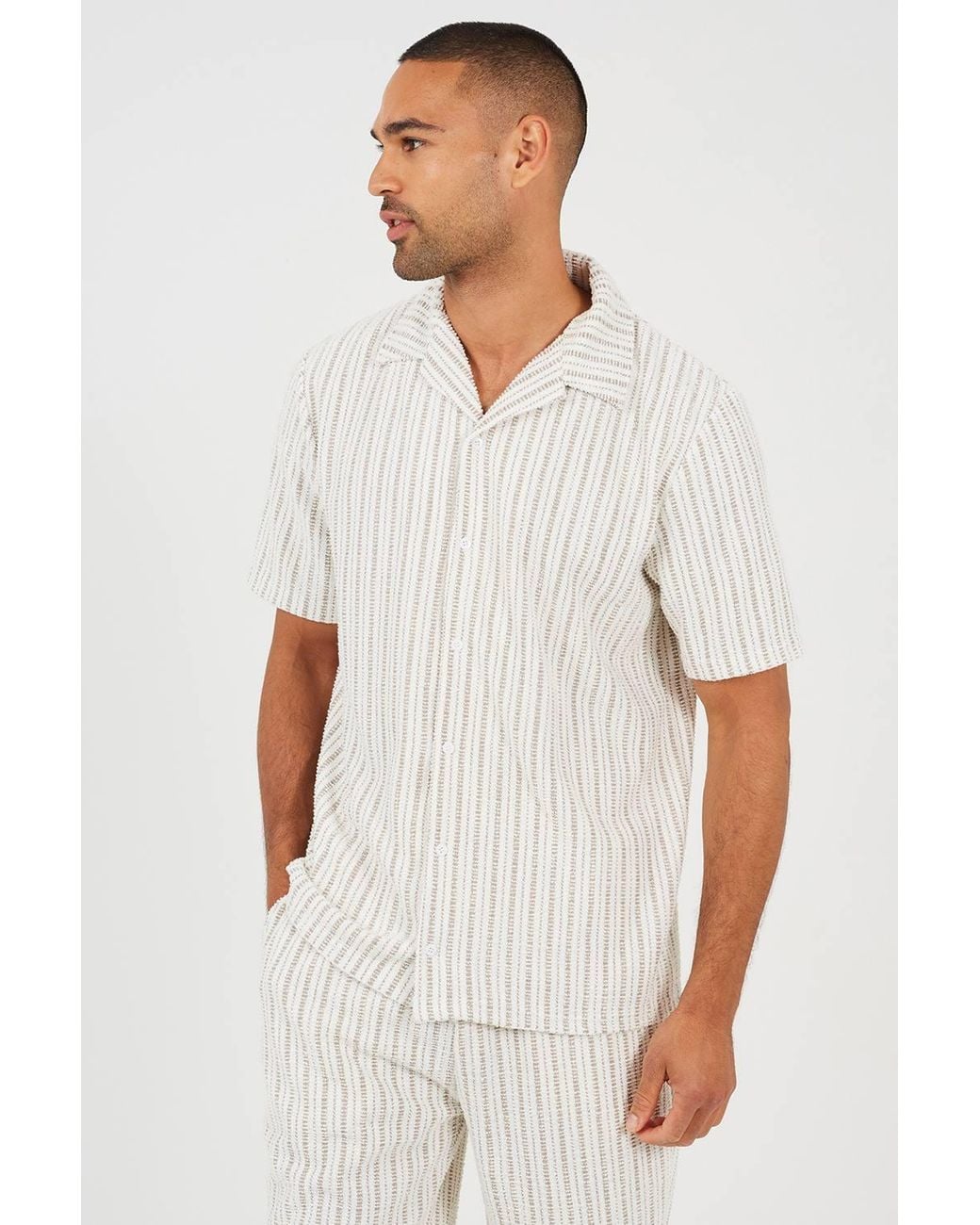 Brave Soul White Regular Fit Striped Revere Collar Shirt for men