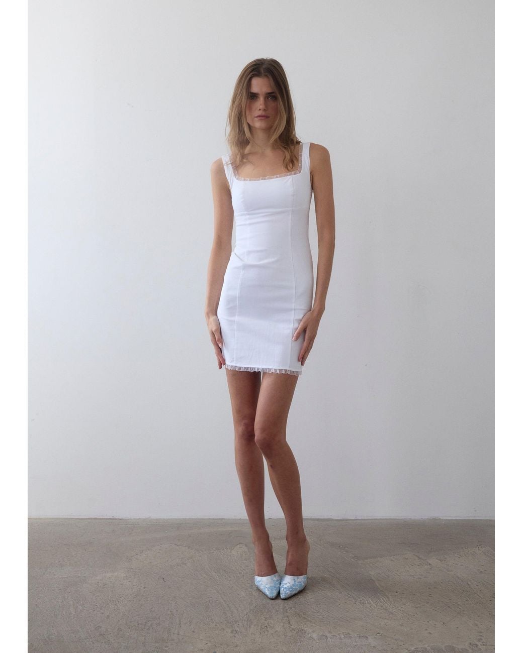 DEBUTE White The Georgie Dress