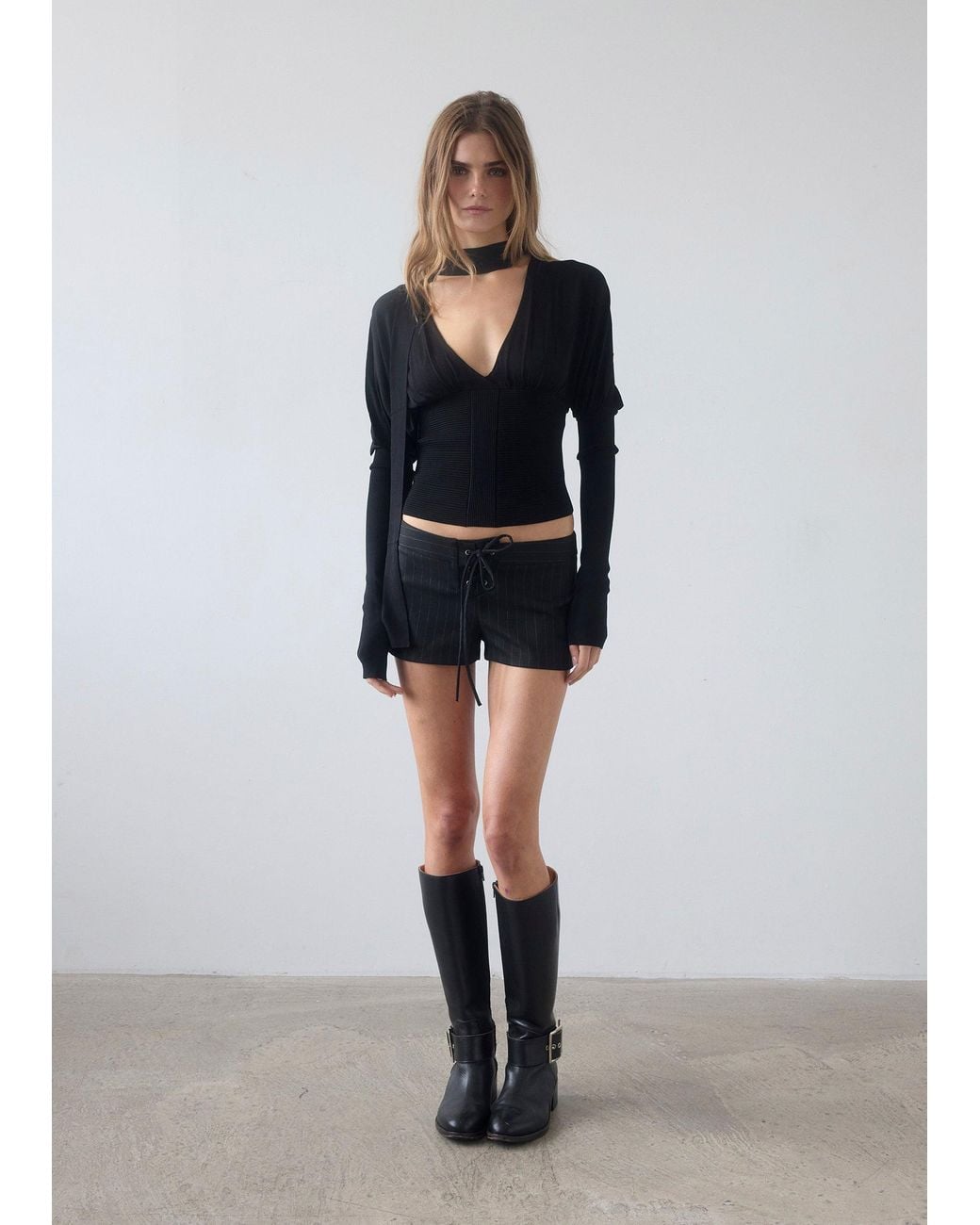 DEBUTE Black The Cora Shorts