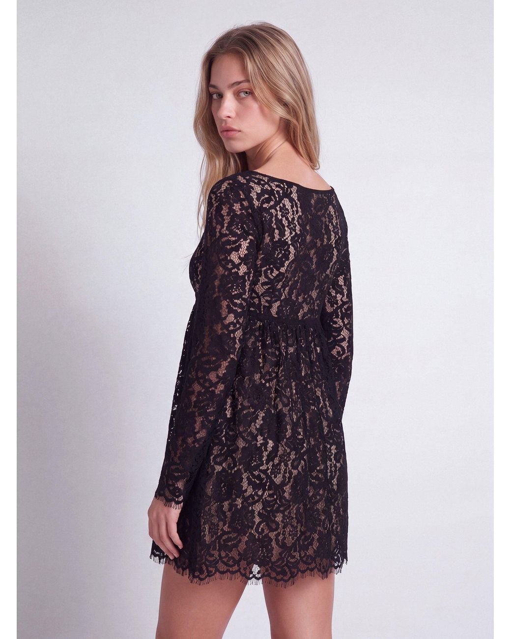 DEBUTE Black The Lucy Dress