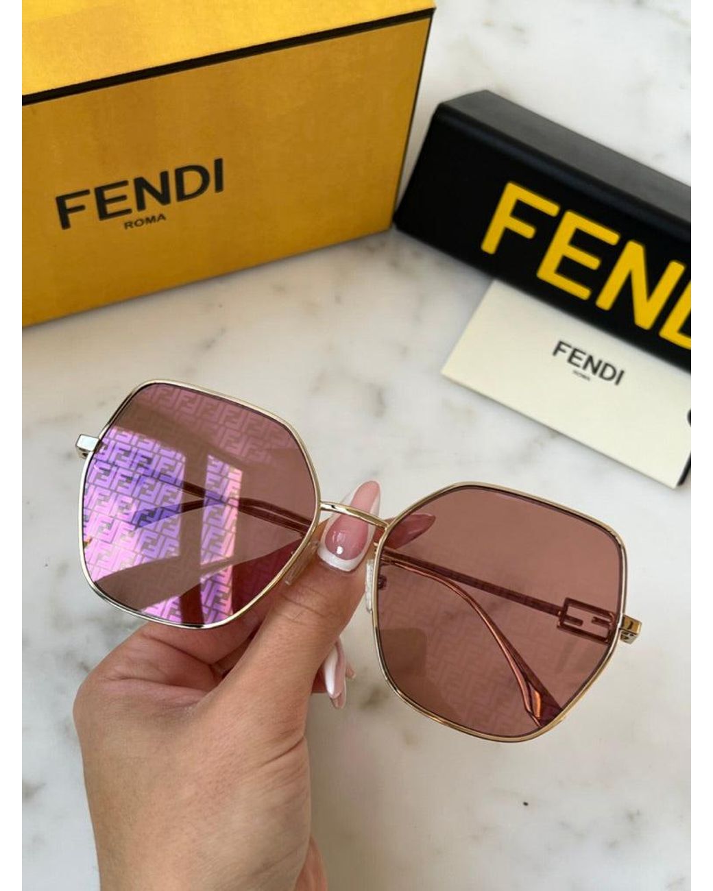 Fendi FE40013U Monogram Mirror Sunglasses