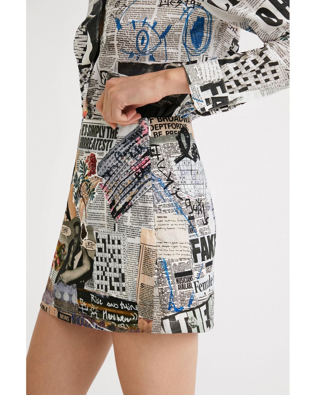Desigual White Newspaper Collage Slim Miniskirt, Cotton
