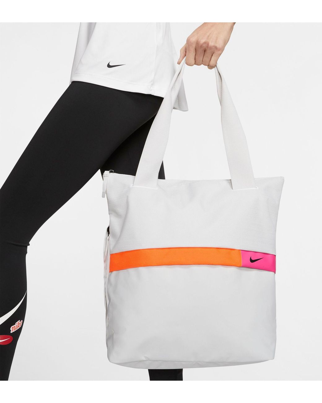 Nike Radiate Graphic Training Tote Bag in White | Lyst