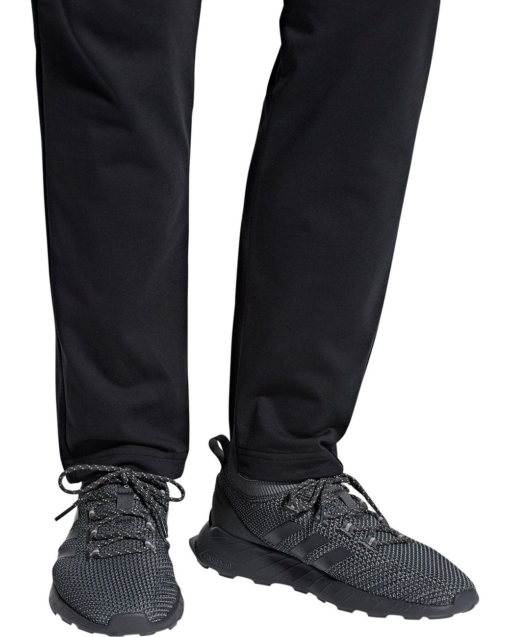 adidas Questar Rise Shoes in Grey/Grey 