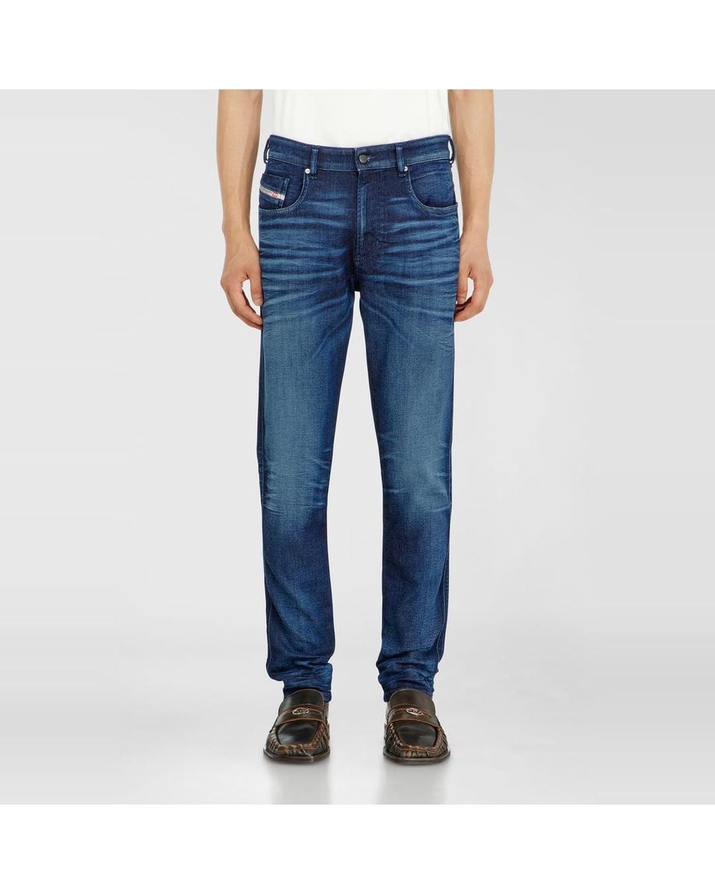 DIESEL Blue Slim Regular Waist 2062 D-Strukt Joggjeans, Dark, Zip Fly for men