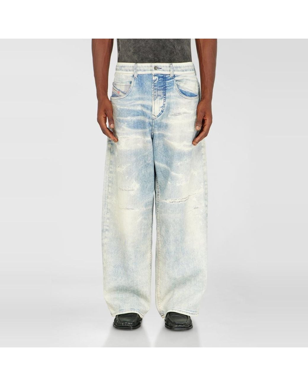 DIESEL Blue Relaxed Regular Waist 2097 D-Enim-M Joggjeans, Light, Zip Fly
