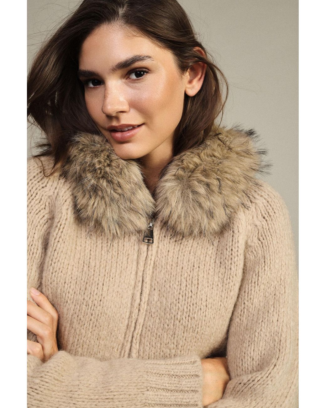 Cardigan Con Zip E Collo di Dixie in Natural