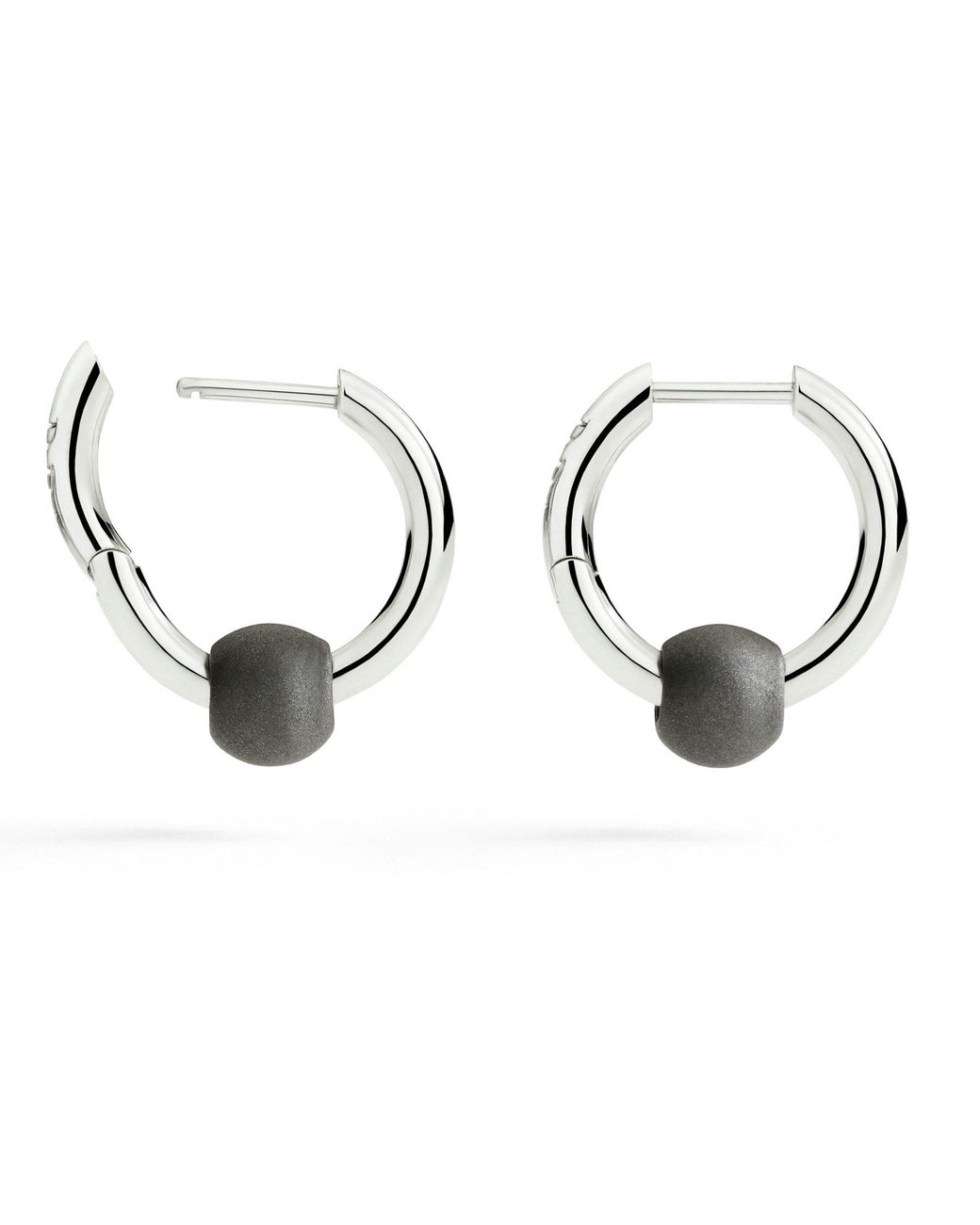 Dodo Metallic Pepita Hoop Earrings & Titanium