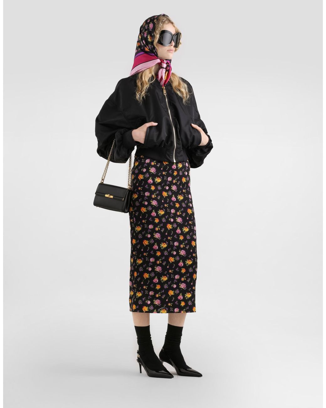 Dolce & Gabbana Black Small Rose Bouquets-Print Straight Charmeuse Skirt