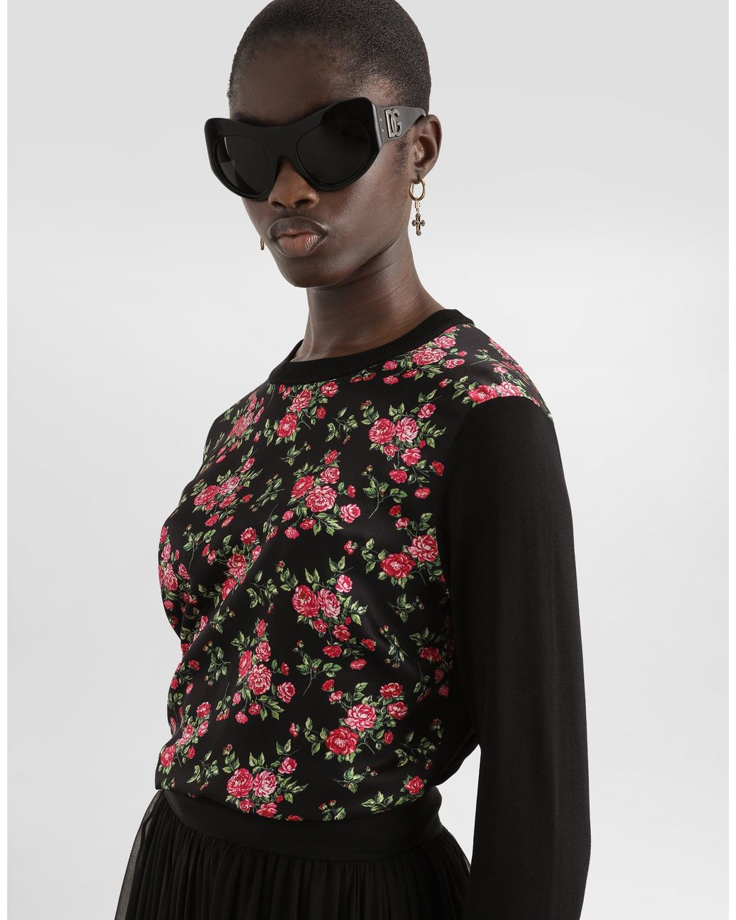 Dolce & Gabbana Black Small Rose Bouquets-Print Silk And Satin Pullover