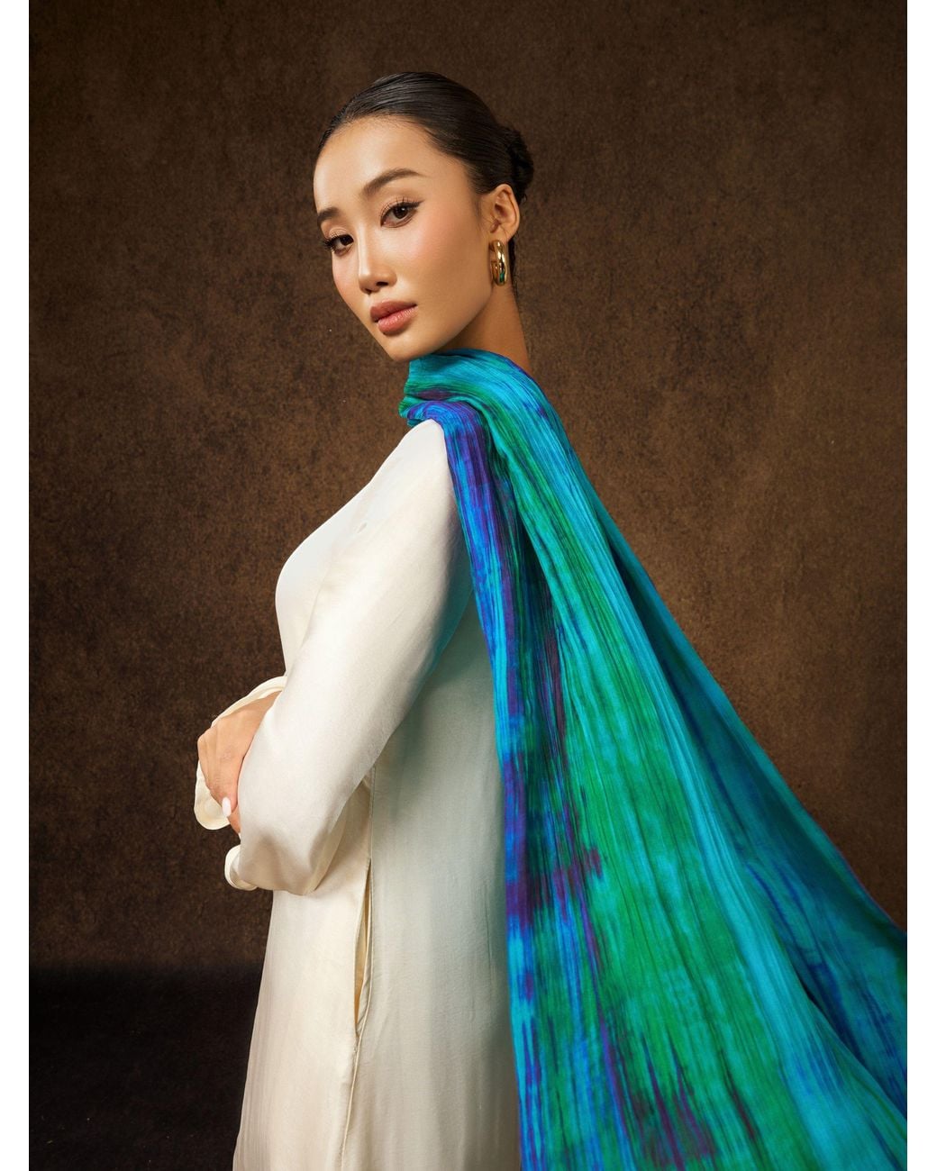SILK & BEARS Blue Peacock Brushstroke Scarf