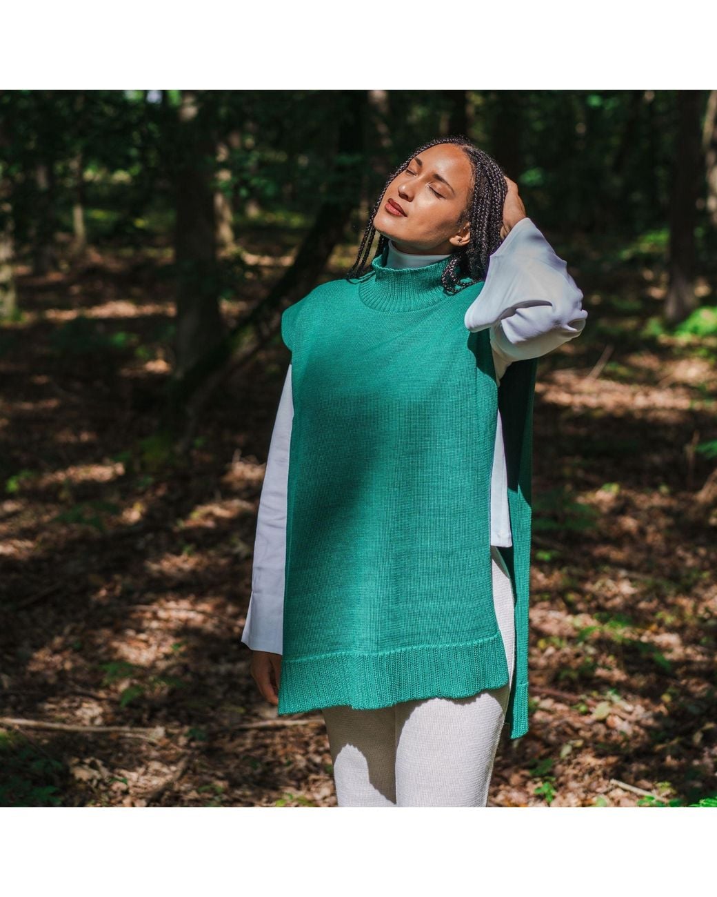 DIVINE HARMONIE Green Emerald Merino Wool Turtleneck Poncho
