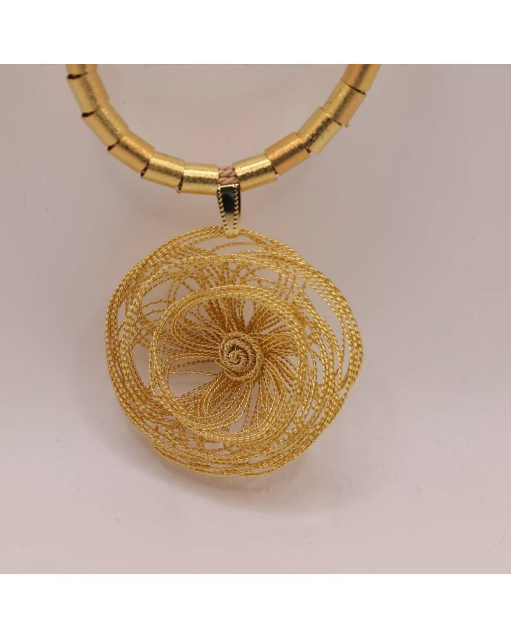 NART Metallic The Rose Buriti Necklace