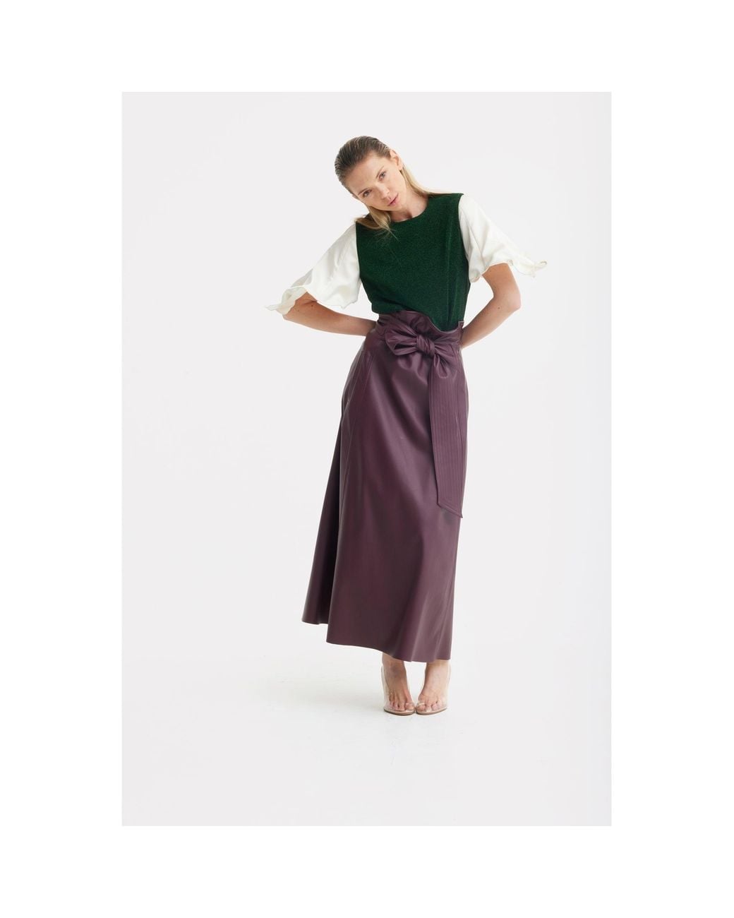 Julia Allert Red Faux Leather High-Waisted A-Line Skirt With Belt Burgundy
