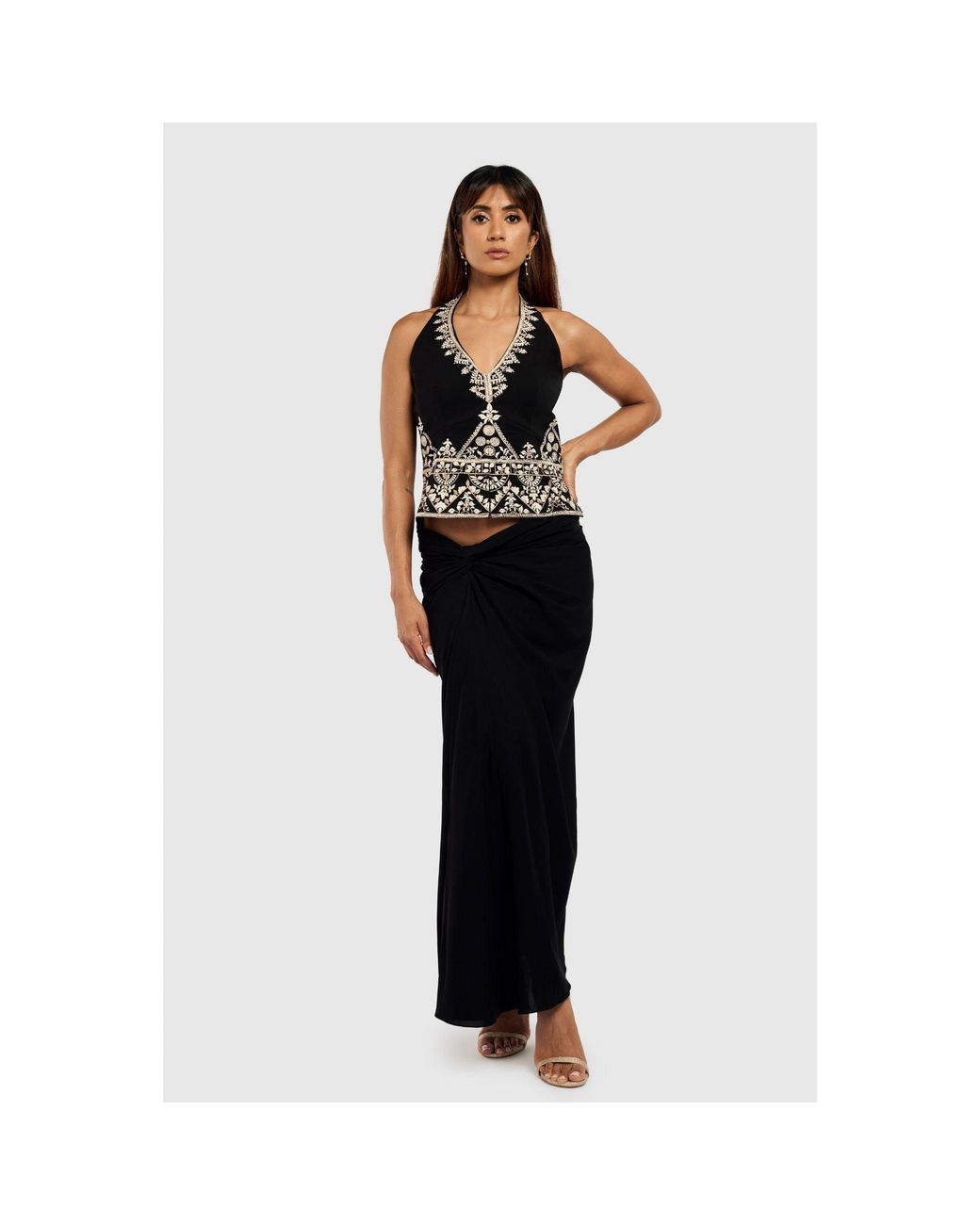 International Appeal Black Floral-Embroidered Tailored Vest