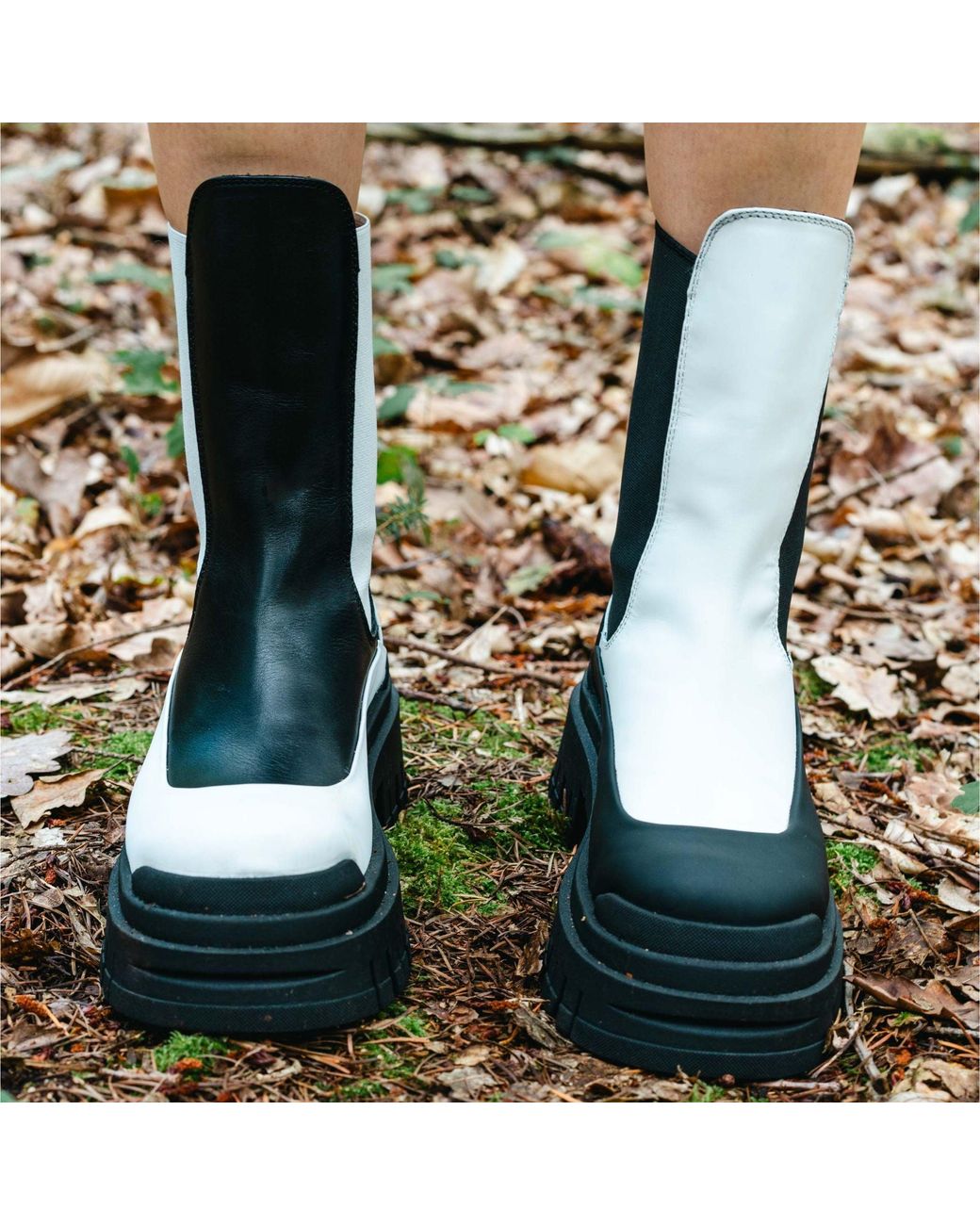 DIVINE HARMONIE Black And Leather Chelsea Boots With Platform Sole