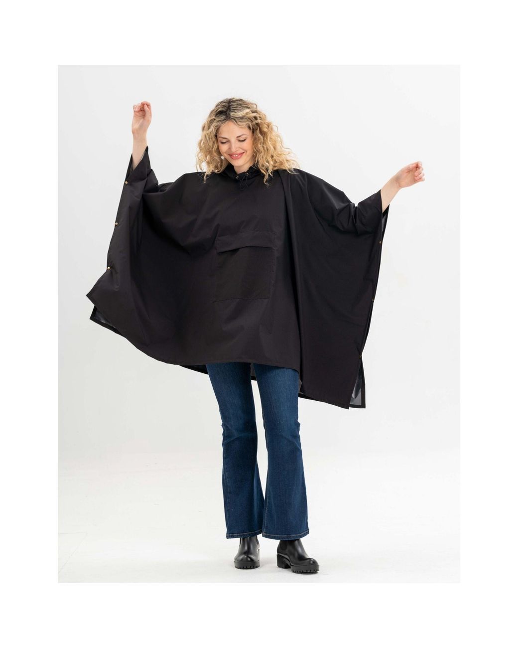 SECO RAINWEAR Black Cape Dubai