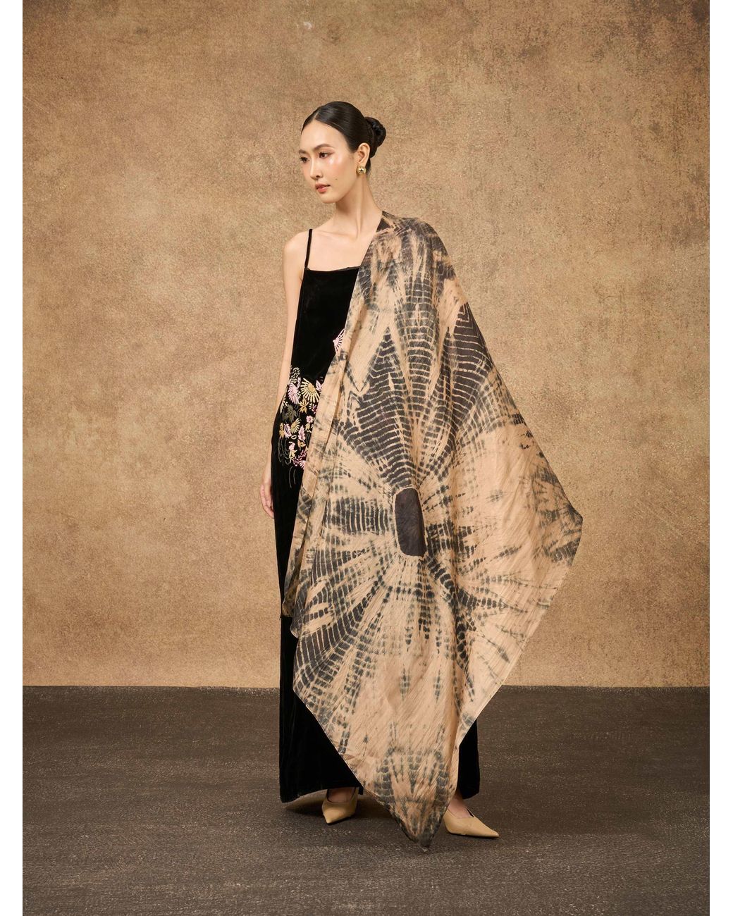 SILK & BEARS Gray Copper Shibori Scarf